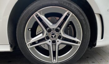MERCEDES BENZ A250e AMG LINE full