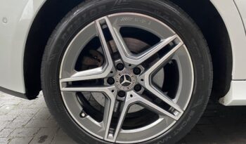 MERCEDES BENZ A250e AMG LINE full