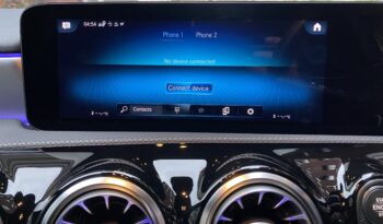 MERCEDES BENZ A250e AMG LINE full