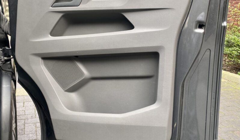 VOLKSWAGEN TRANSPORTER STARLINE full