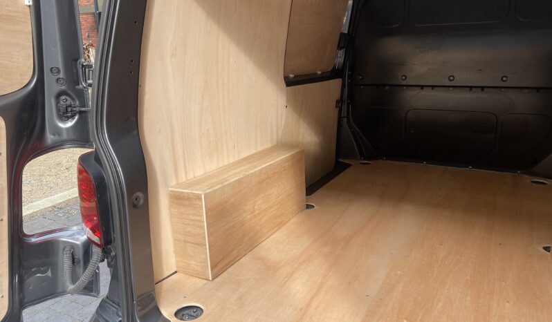 VOLKSWAGEN TRANSPORTER STARLINE full