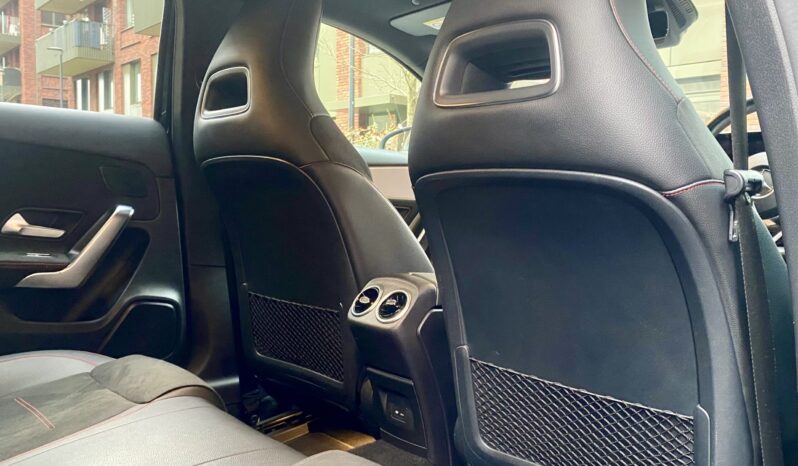 MERCEDES BENZ A180d AMG LINE (PREMIUM PLUS 2) full