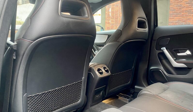 MERCEDES BENZ A180d AMG LINE (PREMIUM PLUS 2) full