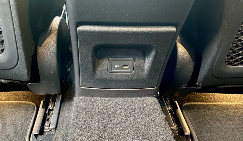 MERCEDES BENZ A180d AMG LINE (PREMIUM PLUS 2) full