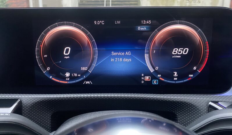 MERCEDES BENZ A180d AMG LINE (PREMIUM PLUS 2) full