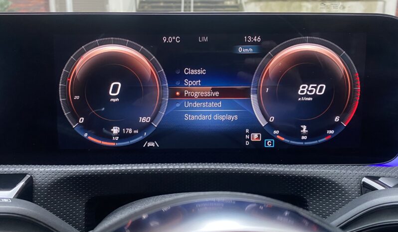 MERCEDES BENZ A180d AMG LINE (PREMIUM PLUS 2) full