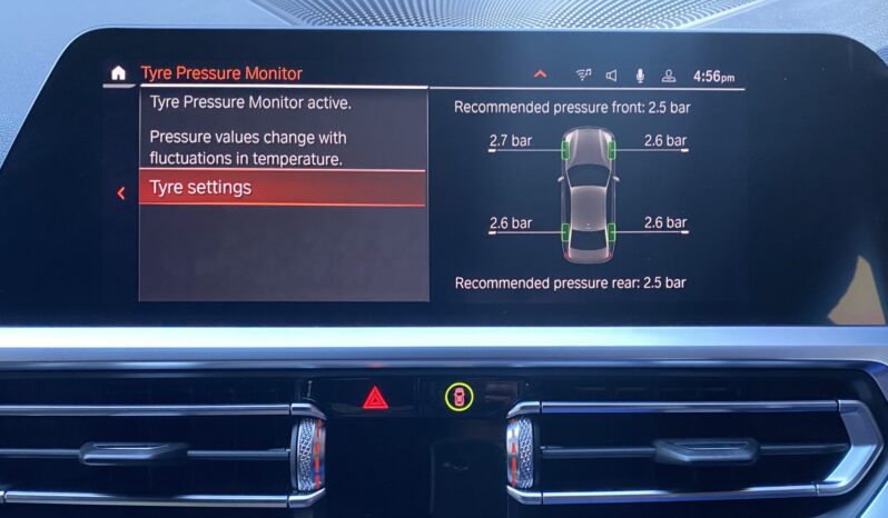 BMW 330d SALOON M SPORT full