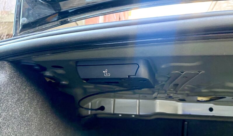 BMW 330d SALOON M SPORT full