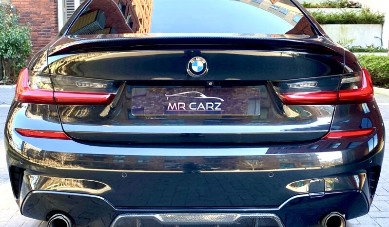 BMW 330d SALOON M SPORT full