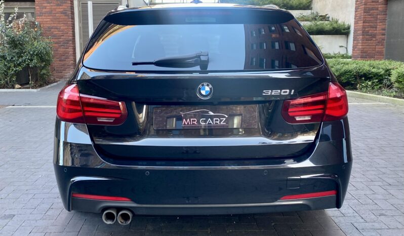 BMW 320i TOURING SHADOW EDITION M SPORT full