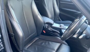 BMW 320i TOURING SHADOW EDITION M SPORT full