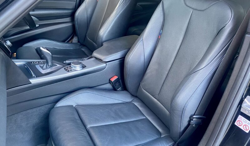 BMW 320i TOURING SHADOW EDITION M SPORT full