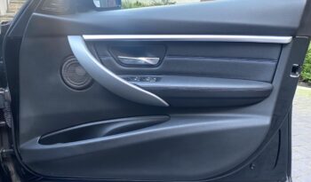 BMW 320i TOURING SHADOW EDITION M SPORT full