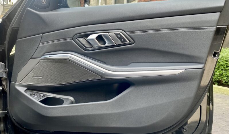 BMW 330E TOURING M SPORT full