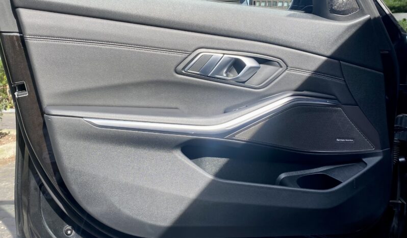 BMW 330E TOURING M SPORT full