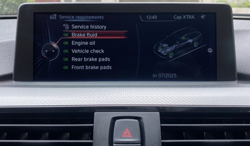 BMW 320i TOURING M SPORT full