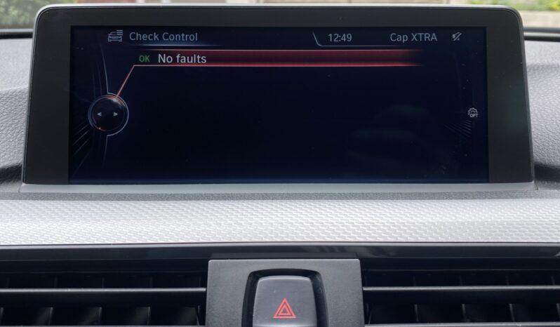 BMW 320i TOURING M SPORT full