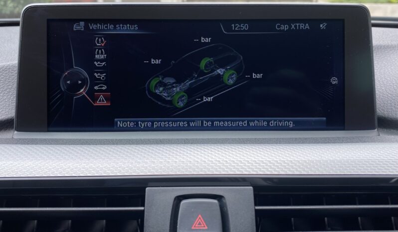 BMW 320i TOURING M SPORT full