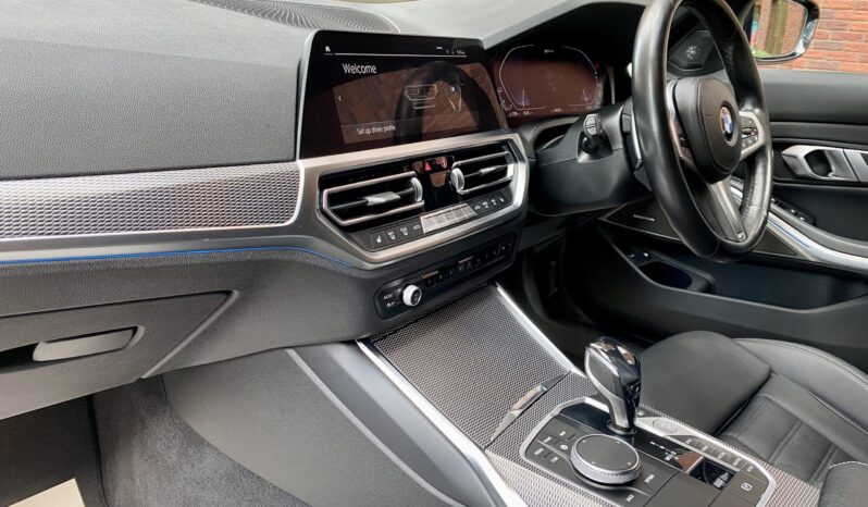 BMW 330E TOURING M SPORT HIGH GLOSS SHADOW LINE full