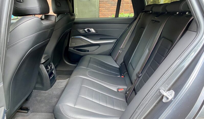 BMW 330E TOURING M SPORT HIGH GLOSS SHADOW LINE full