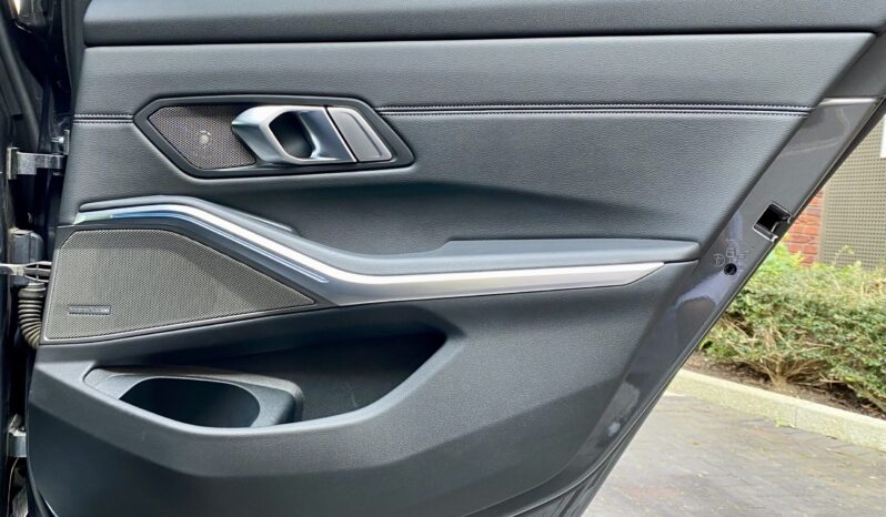 BMW 330E TOURING M SPORT HIGH GLOSS SHADOW LINE full
