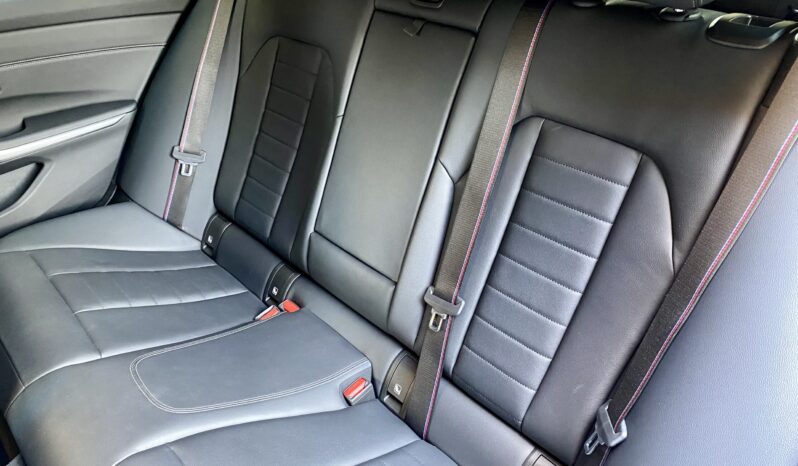 BMW 330E TOURING M SPORT HIGH GLOSS SHADOW LINE full