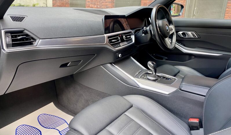 BMW 330E TOURING M SPORT full