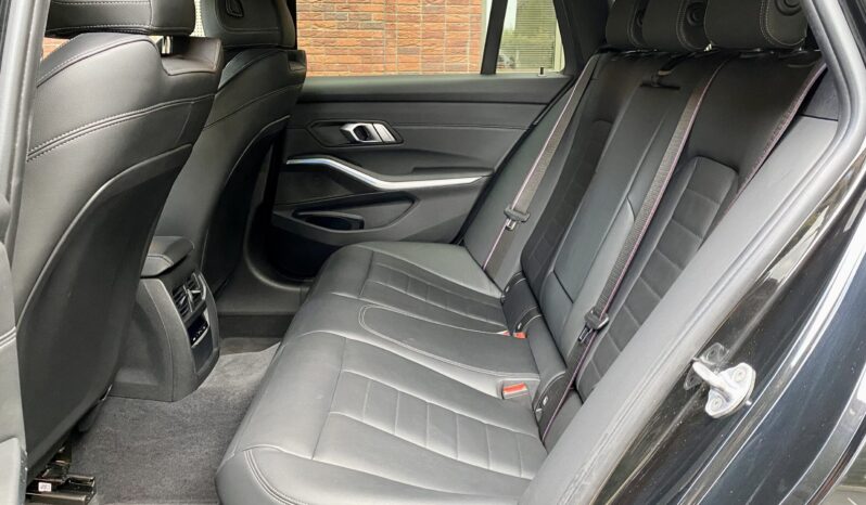 BMW 330E TOURING M SPORT full