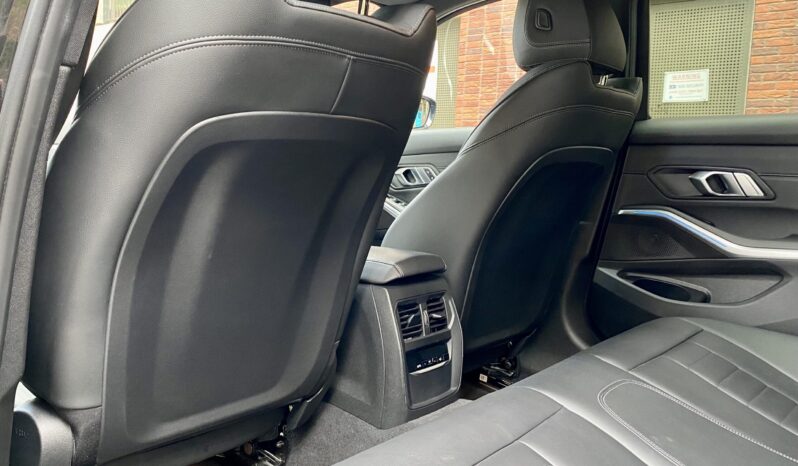 BMW 330E TOURING M SPORT full