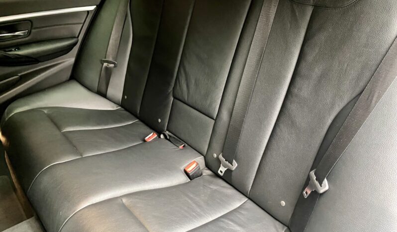 BMW 335d SALOON M SPORT full