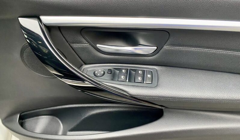 BMW 335d SALOON M SPORT full