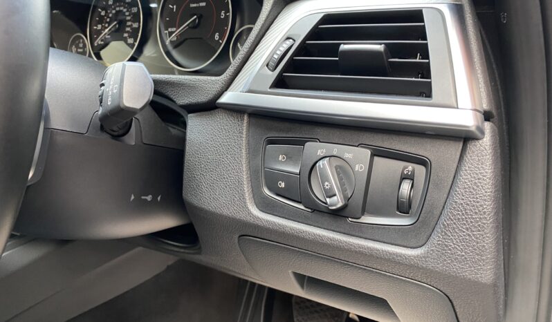 BMW 330d TOURING M SPORT SHADOW EDITION full
