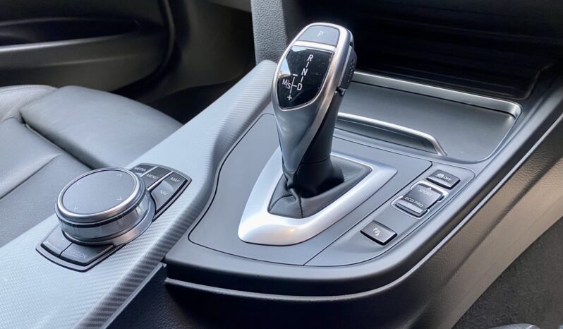 BMW 330d TOURING M SPORT SHADOW EDITION full