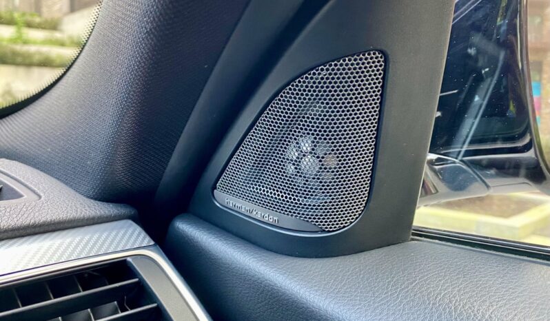 BMW 330d TOURING M SPORT SHADOW EDITION full