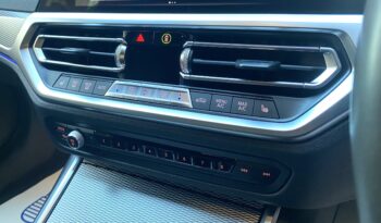 BMW 330d SALOON M SPORT full