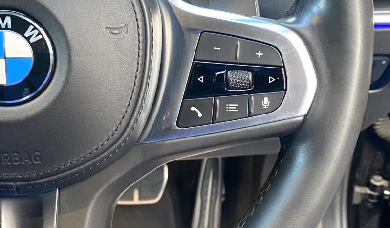 BMW 330d SALOON M SPORT full