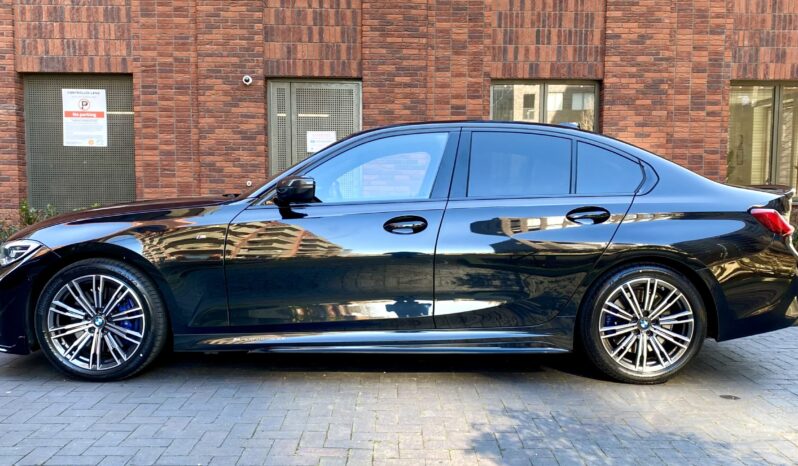 BMW 330d SALOON M SPORT full