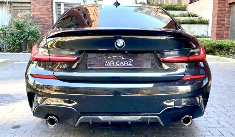 BMW 330d SALOON M SPORT full