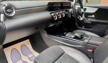 MERCEDES BENZ A180d AMG LINE (PREMIUM PLUS 2) full
