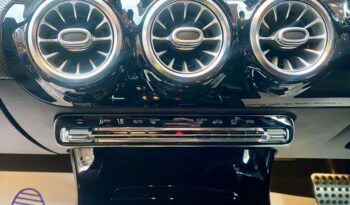 MERCEDES BENZ A180d AMG LINE (PREMIUM PLUS 2) full
