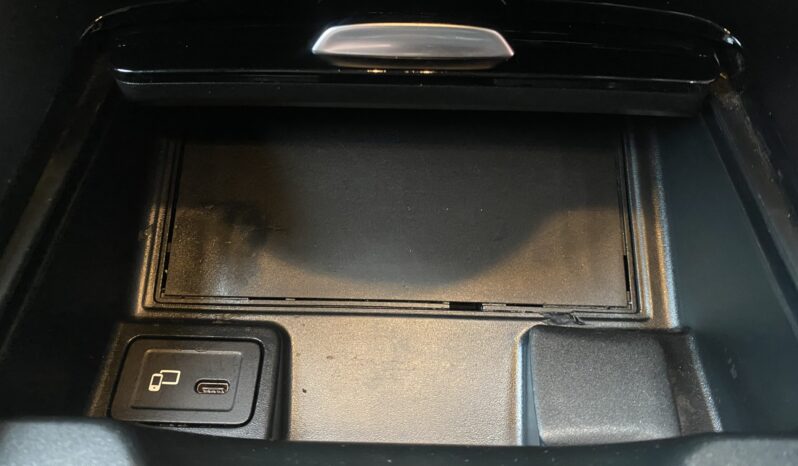 MERCEDES BENZ A180d AMG LINE (PREMIUM PLUS 2) full