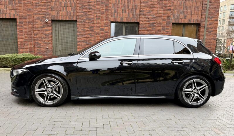 MERCEDES BENZ A180d AMG LINE (PREMIUM PLUS 2) full