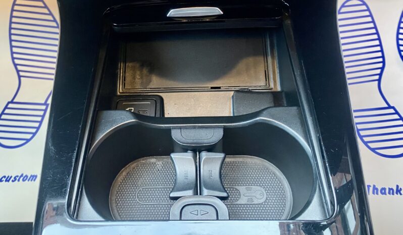 MERCEDES BENZ A180d AMG LINE (PREMIUM PLUS 2) full