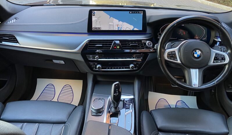 BMW 520d TOURING M SPORT full