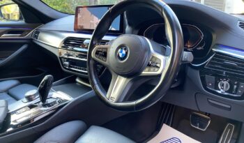 BMW 520d TOURING M SPORT full