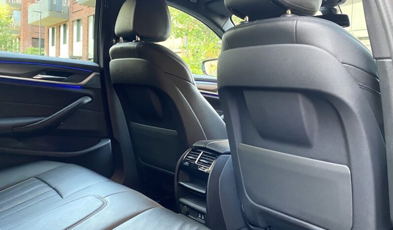 BMW 520d TOURING M SPORT full