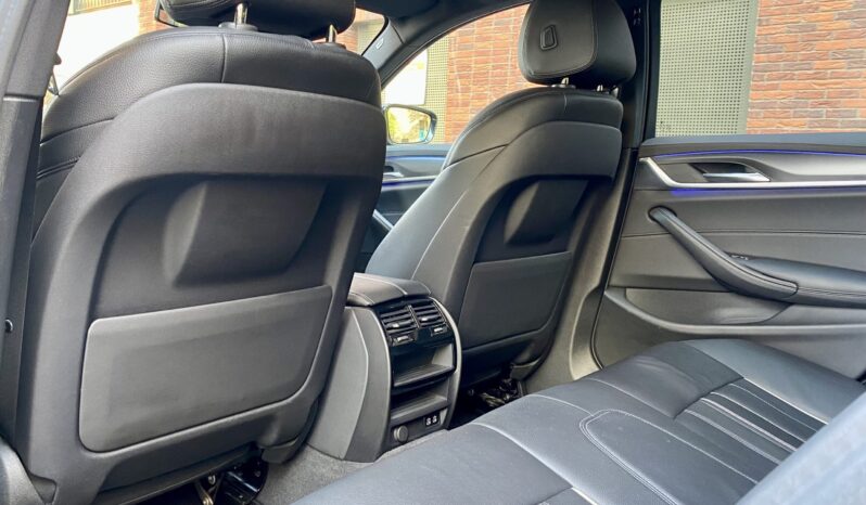 BMW 520d TOURING M SPORT full