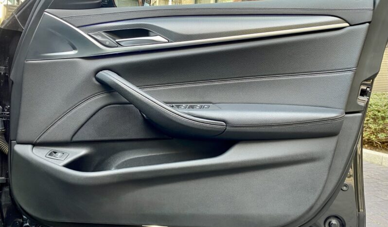 BMW 520d TOURING M SPORT full